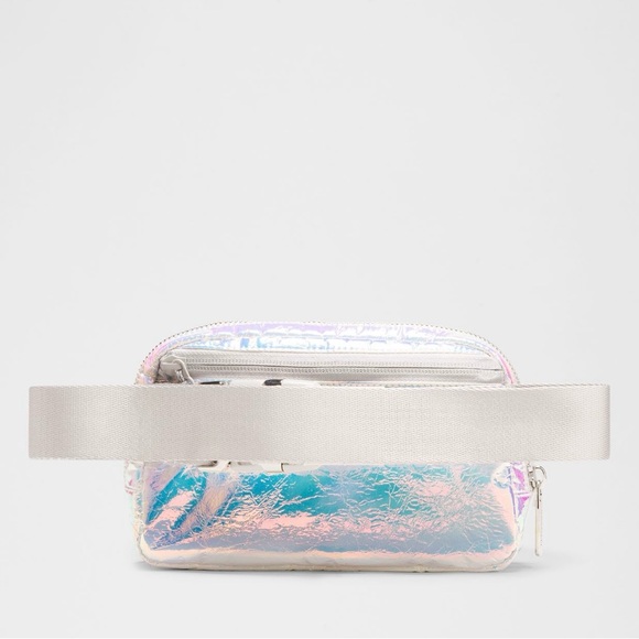 LULULEMON Everywhere Belt Bag 1L Iridescent NWT - Picture 3 of 7